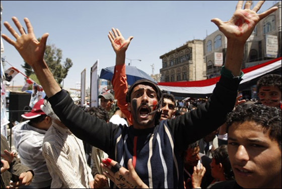 ترقب لليوم الحاسم في اليمن بين انصار ومعارضي الرئيس!  صورة رقم 5