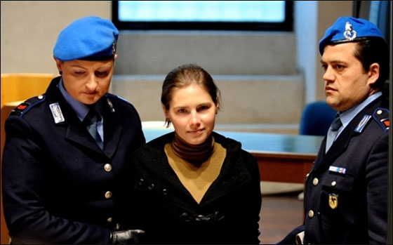 بعد اتهامها بقتل زميلتها بالسكن وسجنها 26 عاما.. ظهرت براءتها! صورة رقم 2 بعد اتهامها بقتل زميلتها بالسكن وسجنها 26 عاما.. ظهرت براءتها! صورة رقم 2