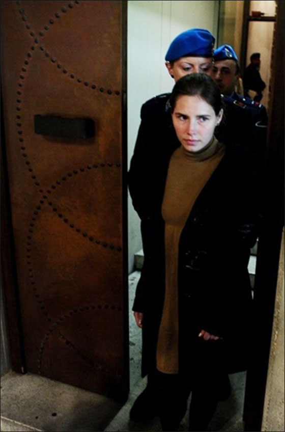 بعد اتهامها بقتل زميلتها بالسكن وسجنها 26 عاما.. ظهرت براءتها! صورة رقم 10 بعد اتهامها بقتل زميلتها بالسكن وسجنها 26 عاما.. ظهرت براءتها! صورة رقم 10