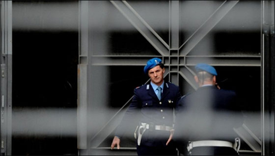 بعد اتهامها بقتل زميلتها بالسكن وسجنها 26 عاما.. ظهرت براءتها! صورة رقم 16 بعد اتهامها بقتل زميلتها بالسكن وسجنها 26 عاما.. ظهرت براءتها! صورة رقم 16