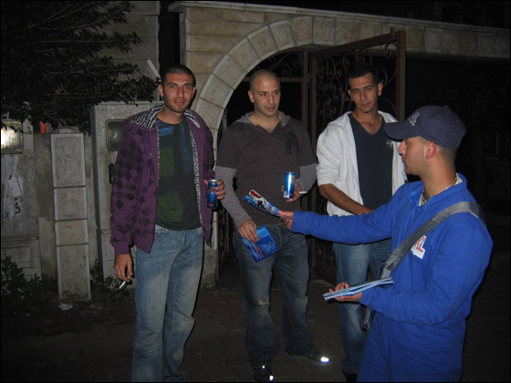 XL توزع مئات الجوائز في المدن العربية من خلال النشاط الميداني صورة رقم 3 XL توزع مئات الجوائز في المدن العربية من خلال النشاط الميداني صورة رقم 3