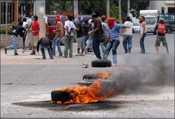 معلمو هندوراس يحتجون ضد مشروع خصخصة التعليم!! صورة رقم 5 معلمو هندوراس يحتجون ضد مشروع خصخصة التعليم!! صورة رقم 5