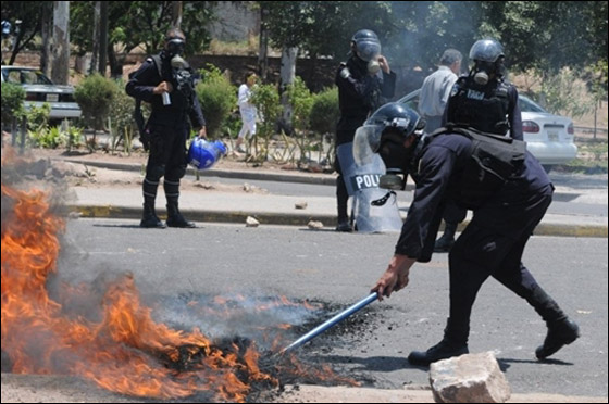 معلمو هندوراس يحتجون ضد مشروع خصخصة التعليم!! صورة رقم 50 معلمو هندوراس يحتجون ضد مشروع خصخصة التعليم!! صورة رقم 50