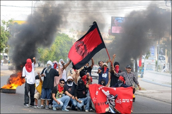 معلمو هندوراس يحتجون ضد مشروع خصخصة التعليم!! صورة رقم 22 معلمو هندوراس يحتجون ضد مشروع خصخصة التعليم!! صورة رقم 22