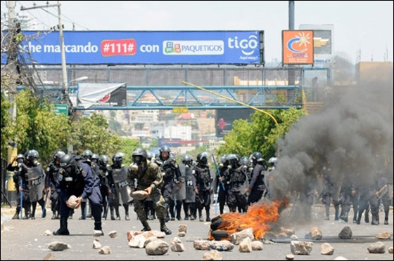 معلمو هندوراس يحتجون ضد مشروع خصخصة التعليم!! صورة رقم 20 معلمو هندوراس يحتجون ضد مشروع خصخصة التعليم!! صورة رقم 20