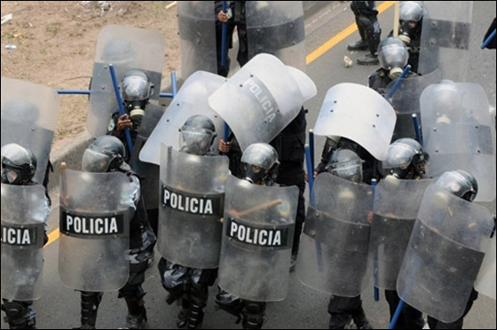 معلمو هندوراس يحتجون ضد مشروع خصخصة التعليم!! صورة رقم 28 معلمو هندوراس يحتجون ضد مشروع خصخصة التعليم!! صورة رقم 28