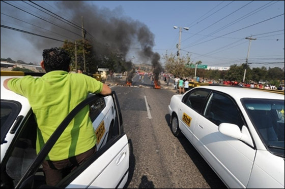 معلمو هندوراس يحتجون ضد مشروع خصخصة التعليم!! صورة رقم 23 معلمو هندوراس يحتجون ضد مشروع خصخصة التعليم!! صورة رقم 23