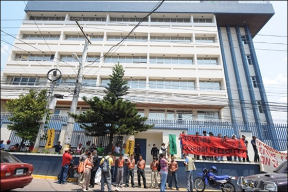 معلمو هندوراس يحتجون ضد مشروع خصخصة التعليم!! صورة رقم 33 معلمو هندوراس يحتجون ضد مشروع خصخصة التعليم!! صورة رقم 33