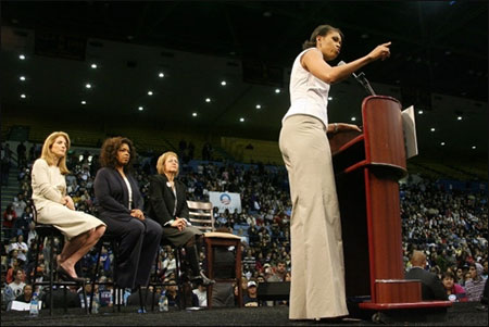 اوباما وسوانك تزوران المدارس احتفالا بشهر اوباما وسوانك تزوران المدارس احتفالا بشهر