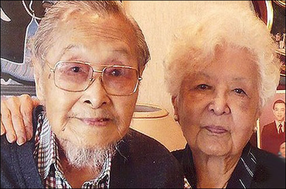 تسعينية اشبعت زوجها ضربا حتى الموت وخنقته وطعنته بالسكين!! صورة رقم 2 تسعينية اشبعت زوجها ضربا حتى الموت وخنقته وطعنته بالسكين!! صورة رقم 2