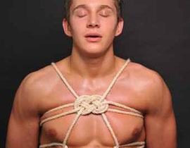 السلطات السعودية تعذب بريطاني بسبب ميوله النوعية الشاذة! صورة رقم 1 السلطات السعودية تعذب بريطاني بسبب ميوله النوعية الشاذة! صورة رقم 1