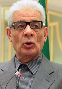 القذافي يحتجز زوجات كبار المسؤولين الليبيين منعا لانشقاقهم صورة رقم 1