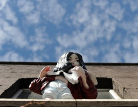 مايكل جاكسون يثير الجدل حتى بعد موته!! صورة رقم 1 مايكل جاكسون يثير الجدل حتى بعد موته!! صورة رقم 1