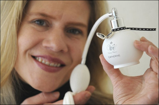 بالصور.. كيت ميدلتون خطيبة الأمير وليام.. دمية!! صورة رقم 10 بالصور.. كيت ميدلتون خطيبة الأمير وليام.. دمية!! صورة رقم 10