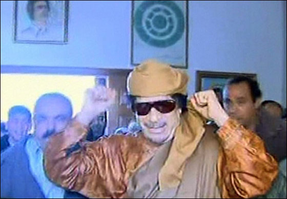 صحفي يرفع دعوى قضائية ضد زملائه لأنهم شبهوه بـ