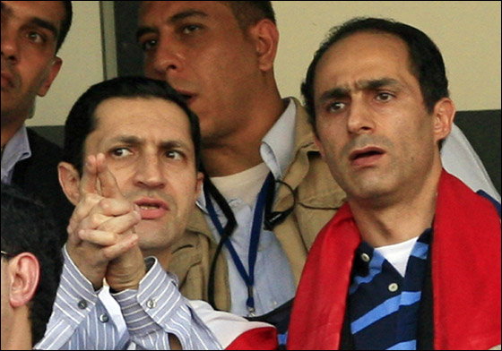 محامون بريطانيون يتولون قضية الدفاع عن مبارك واسرته! صورة رقم 2