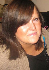 رجل يطعن حبيبته السابقة وابنتيها كي لا يخلو لها الجو مع حبيب جديد صورة رقم 1