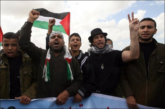 أسطول الحرية سيحمل اسم فيتوريو أريغوني وستشارك فيه والدته صورة رقم 3 أسطول الحرية سيحمل اسم فيتوريو أريغوني وستشارك فيه والدته صورة رقم 3