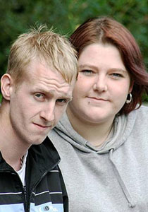 ادعى وفاته.. ليتهرب من مسؤولية ابنائه الـ9 من ثماني نساء! صورة رقم 1 ادعى وفاته.. ليتهرب من مسؤولية ابنائه الـ9 من ثماني نساء! صورة رقم 1