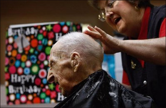 وفاة اكبر رجل معمر في العالم عن عمر يناهز 114 سنة!!  صورة رقم 3