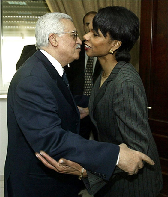 كونداليزا رايس.. من السياسة الى تمثيل الكوميديا؟!   صورة رقم 12