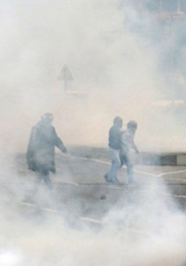 احتجاجات في اسطنبول بعد استبعاد 12 مرشحا كرديا من خوض الانتخابات صورة رقم 1 احتجاجات في اسطنبول بعد استبعاد 12 مرشحا كرديا من خوض الانتخابات صورة رقم 1