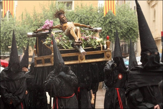 بالصور.. مسلسلات اون لاين ينقل لكم احتفالات الجمعة العظيمة حول العالم!! صورة رقم 25 بالصور.. مسلسلات اون لاين ينقل لكم احتفالات الجمعة العظيمة حول العالم!! صورة رقم 25