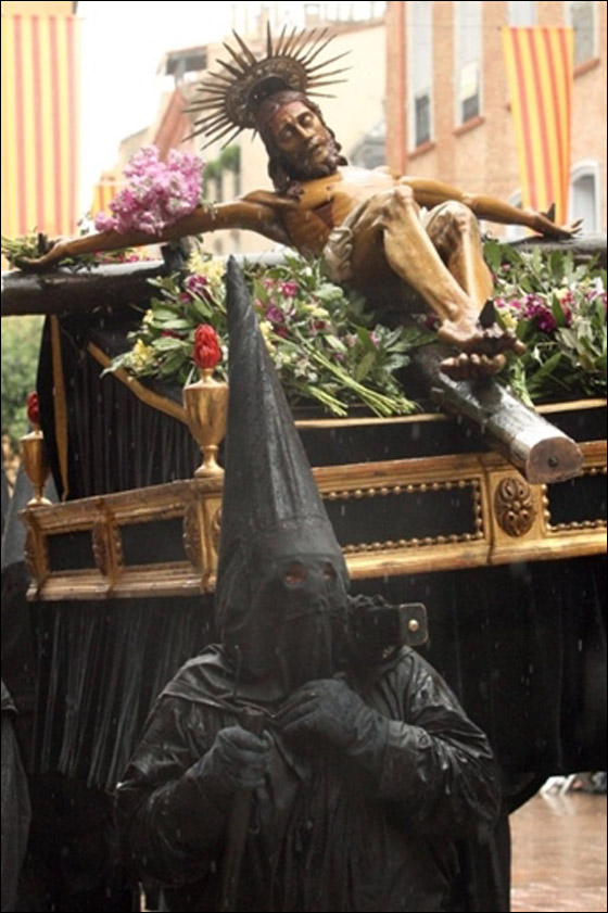 بالصور.. مسلسلات اون لاين ينقل لكم احتفالات الجمعة العظيمة حول العالم!! صورة رقم 23 بالصور.. مسلسلات اون لاين ينقل لكم احتفالات الجمعة العظيمة حول العالم!! صورة رقم 23