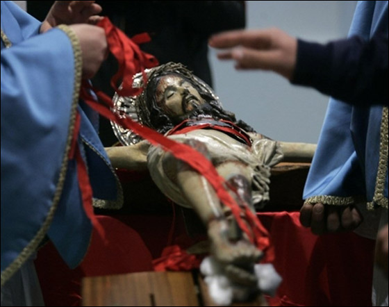 بالصور.. مسلسلات اون لاين ينقل لكم احتفالات الجمعة العظيمة حول العالم!! صورة رقم 72 بالصور.. مسلسلات اون لاين ينقل لكم احتفالات الجمعة العظيمة حول العالم!! صورة رقم 72