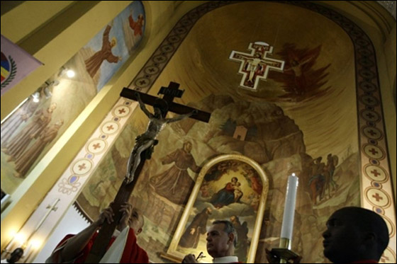 بالصور.. مسلسلات اون لاين ينقل لكم احتفالات الجمعة العظيمة حول العالم!! صورة رقم 82 بالصور.. مسلسلات اون لاين ينقل لكم احتفالات الجمعة العظيمة حول العالم!! صورة رقم 82