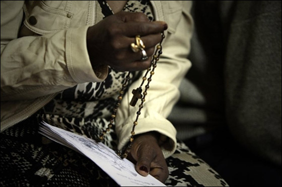 بالصور.. مسلسلات اون لاين ينقل لكم احتفالات الجمعة العظيمة حول العالم!! صورة رقم 80 بالصور.. مسلسلات اون لاين ينقل لكم احتفالات الجمعة العظيمة حول العالم!! صورة رقم 80