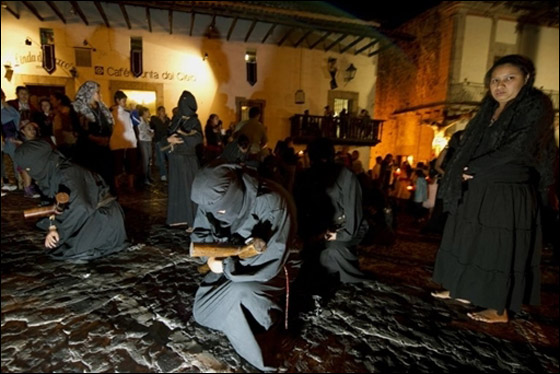 بالصور.. مسلسلات اون لاين ينقل لكم احتفالات الجمعة العظيمة حول العالم!! صورة رقم 93 بالصور.. مسلسلات اون لاين ينقل لكم احتفالات الجمعة العظيمة حول العالم!! صورة رقم 93