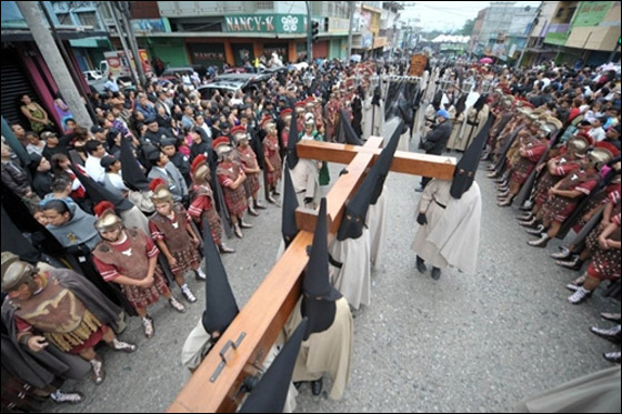 بالصور.. مسلسلات اون لاين ينقل لكم احتفالات الجمعة العظيمة حول العالم!! صورة رقم 99 بالصور.. مسلسلات اون لاين ينقل لكم احتفالات الجمعة العظيمة حول العالم!! صورة رقم 99