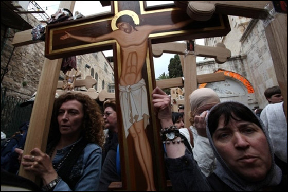 بالصور.. مسلسلات اون لاين ينقل لكم احتفالات الجمعة العظيمة حول العالم!! صورة رقم 113 بالصور.. مسلسلات اون لاين ينقل لكم احتفالات الجمعة العظيمة حول العالم!! صورة رقم 113