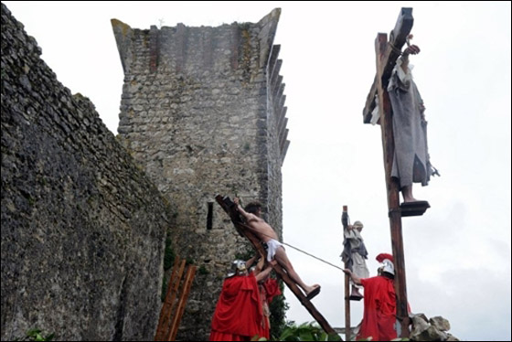 بالصور.. مسلسلات اون لاين ينقل لكم احتفالات الجمعة العظيمة حول العالم!! صورة رقم 147 بالصور.. مسلسلات اون لاين ينقل لكم احتفالات الجمعة العظيمة حول العالم!! صورة رقم 147