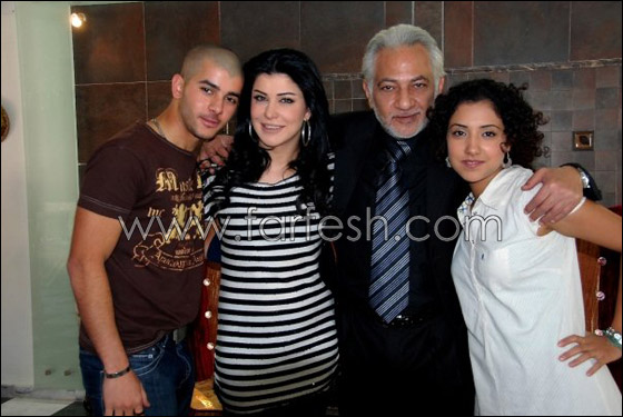 رجال مطلوبون يثير انشقاق النساء حول الانتقام في الخيانة الزوجية! صورة رقم 4