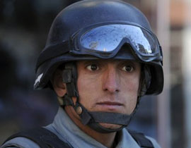 جندي أفغاني يقتل ثلاثة ضباط أمريكيين وضابط أفغاني صورة رقم 1 جندي أفغاني يقتل ثلاثة ضباط أمريكيين وضابط أفغاني صورة رقم 1