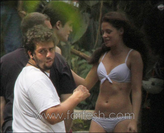 بالصور.. مشاهد مثيرة خلال تصوير فيلم Breaking Dawn!  صورة رقم 12