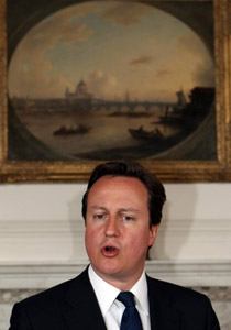 الرئيس البريطاني يستعين بقط لمحاربة جيش من القوارض بمكتبه صورة رقم 1