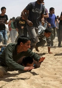 جثث متناثرة في مصراته خلال معارك بين الثوار والكتائب  صورة رقم 1