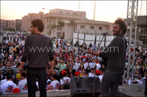 بالصور.. الدعوة المجانية جذبت عشرة الاف شخص لكرنفال الحرية صورة رقم 14 بالصور.. الدعوة المجانية جذبت عشرة الاف شخص لكرنفال الحرية صورة رقم 14