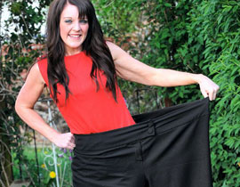 خسرت اكثر من نصف وزنها وما زالت تتقلص بعد التفاف معدتها! صورة رقم 1