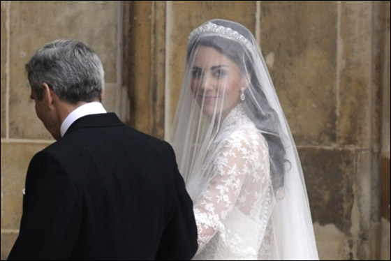 الزفاف الملكي للأمير وليام وكيت يدخل 