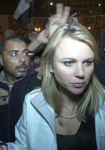 المراسلة لارا لوجان تروي تفاصيل اغتصابها في ميدان التحرير!! صورة رقم 1