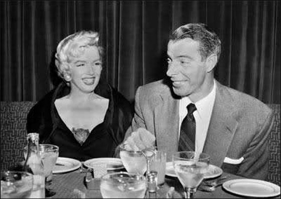 ليلة مارلين مونرو الاخيرة كانت مع زعيم عصابات مغرمة فيه!  صورة رقم 5