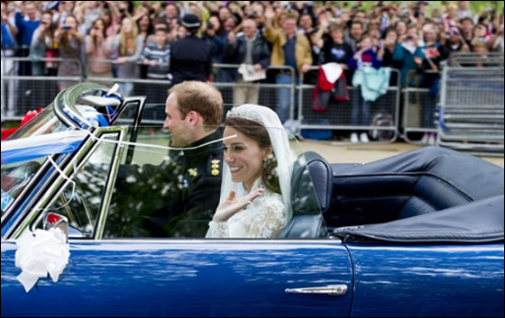 السيارة التي أقلت الأمير وليام وزوجته.. ملك للأمير تشارلز  صورة رقم 8