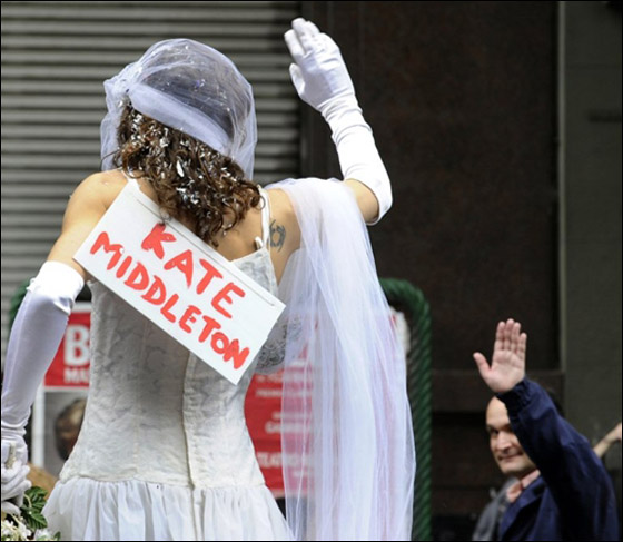 مسلسلات اون لاين ينقل لكم بالصور أجواء الزفاف الملكي حول العالم!!   صورة رقم 29