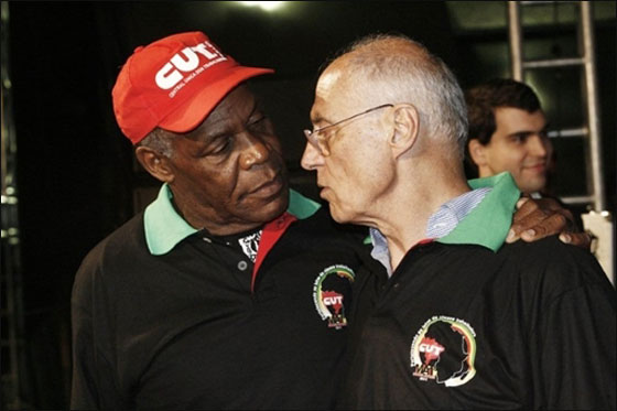 مسلسلات اون لاين ينقل لكم صور لعمال العالم يتظاهرون بذكرى الاول من ايار   صورة رقم 6