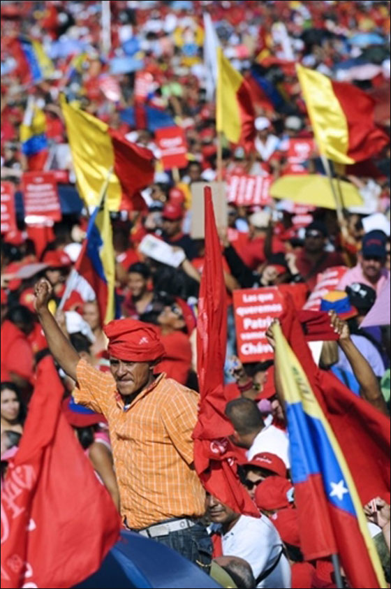 مسلسلات اون لاين ينقل لكم صور لعمال العالم يتظاهرون بذكرى الاول من ايار   صورة رقم 75