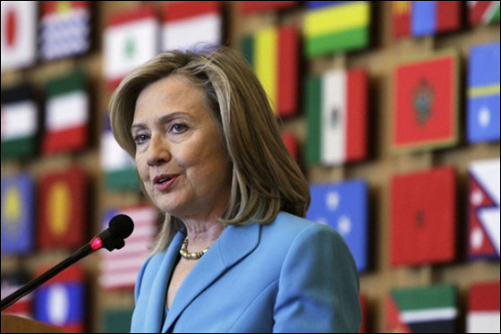 هيلاري كلينتون: لا نزال نؤمن بمستقبل للنظام الحاكم بقيادة الأسد! صورة رقم 11